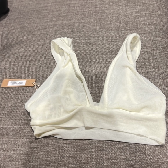 Skims Summer Mesh Plunge Bralette - Picture 2 of 7